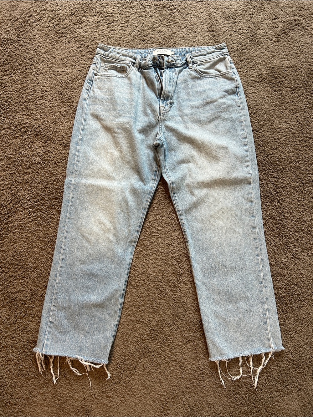 Light Wash Cropped Ankle Jeans - Women